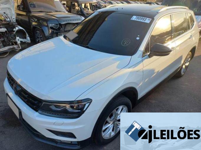 VOLKSWAGEN TIGUAN 18/18