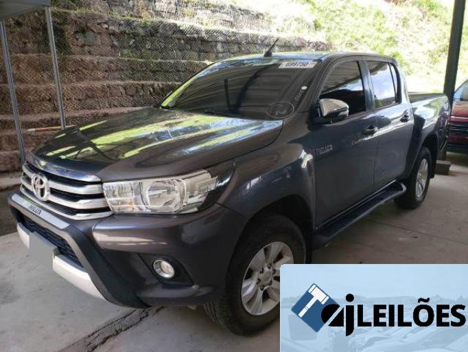 TOYOTA HILUX CD 16/17