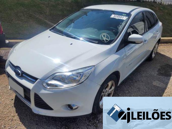 FORD FOCUS SEDAN 15/16