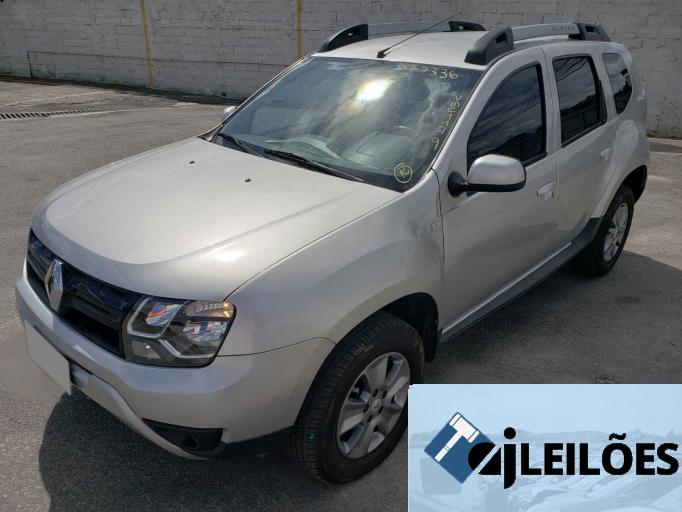 RENAULT DUSTER 19/19